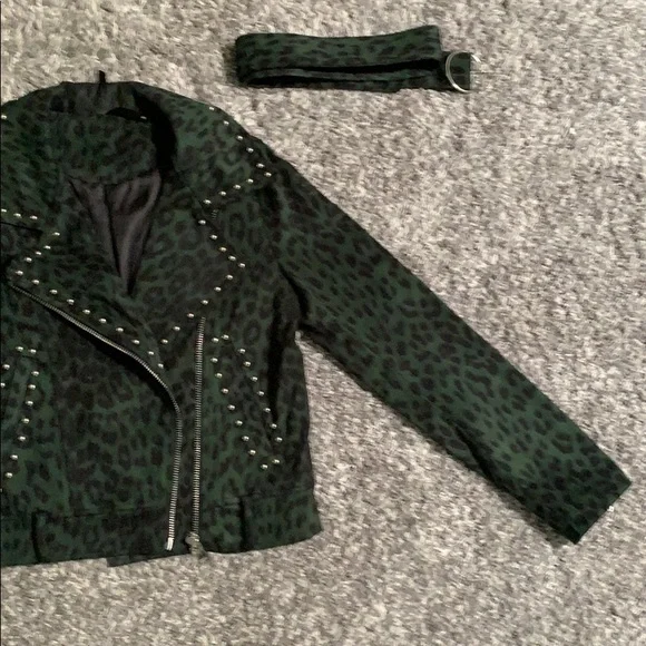 Nasty Gal Leopard Moto Jacket with Studs - Picture 4 of 16
